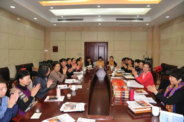会议现场.jpg