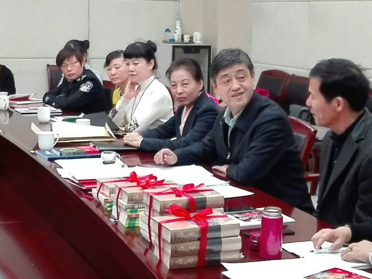工委副书记薛克农出席活动并讲话（右二）.jpg