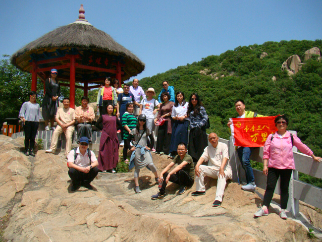 石门山山顶合影.jpg