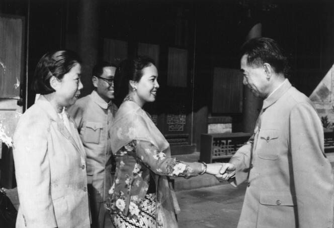 周恩来总理和邓大姐常在前厅（西花厅）会见外宾。.jpg