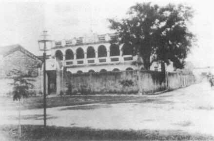 孙中山故居（１８９２年孙中山设计建造）.jpg