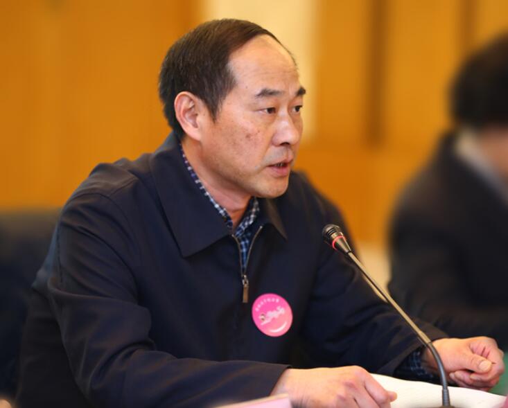 红旗出版社副总编辑、“书香三八”组委会副主任毛传兵出席并致辞.jpg