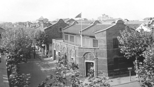 中国共产党第一次全国代表大会于1921年7月23日至31日在上海法租界