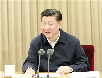 7月26日至27日，省部级主要领导干部“学习习近平总书记重要讲话精神，迎接党的十九大”专题研讨班在京举行。中共中央总书记、国家主席、中央军委主席习近平在开班式上发表重要讲话。 新华社记者 马占成 摄.jpg