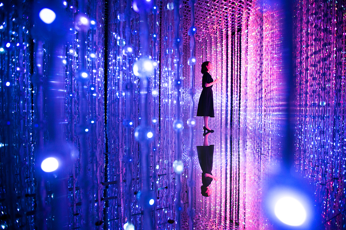 Crystal Universe, teamLab, 2015.jpg