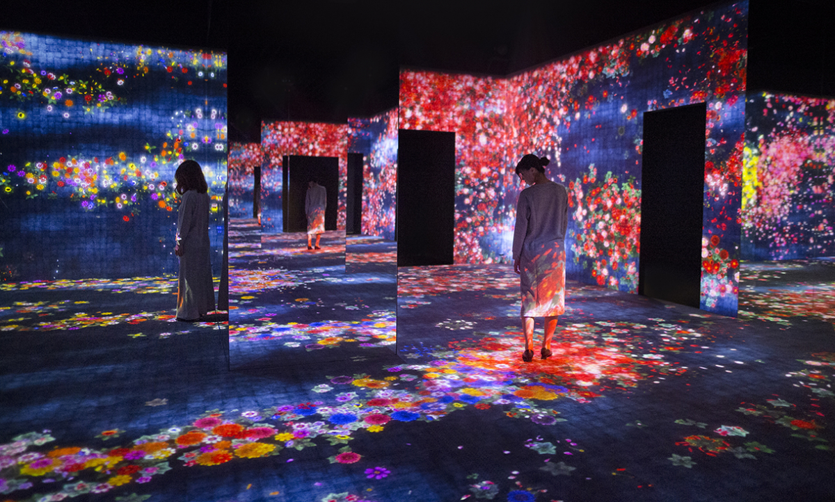 Flower Forest, Lost, Immersed and Reborn teamLab 2017 (installation view 04).jpg