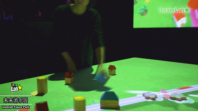 串联吧！积木小镇.gif